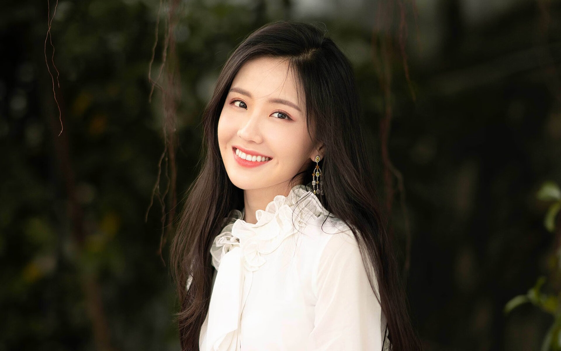 “未来科技：碳中和赛车点燃速度新革命”，碳中和万亿赛道